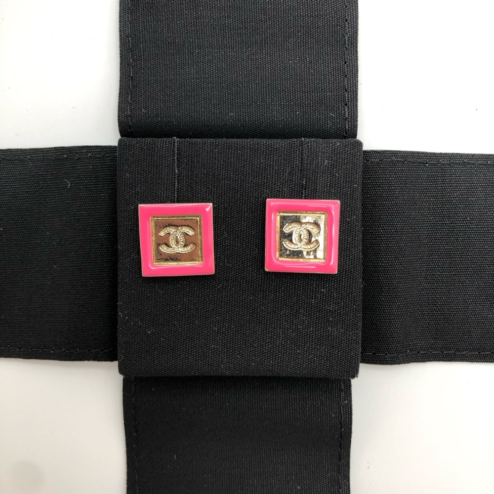 Chanel Earrings - Picture 2 of 6